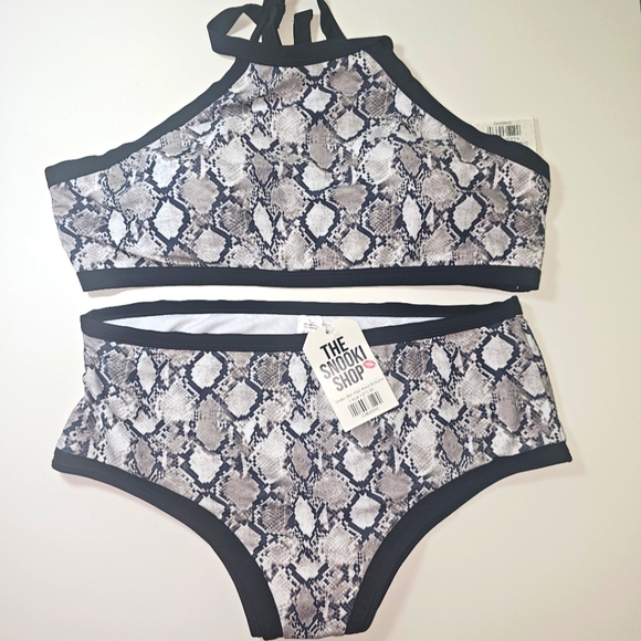 Snake Skin Bikini - Picture 1 of 3